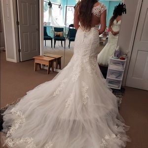 Stella York Wedding Dress “6731”
